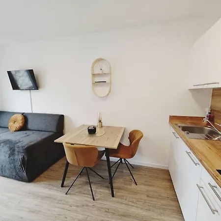 Ticasa Gold-zentral-outlet-aufzug-stylisch-unique Apartment