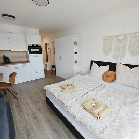 Ticasa Gold-zentral-outlet-aufzug-stylisch-unique Apartment *